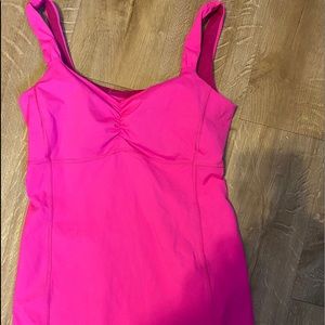 Lululemon size 6